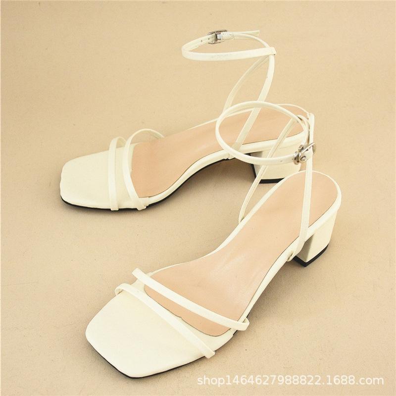 Summer women s sandals new square head with shoes sexy thin strap thick heel sandals women 41 бежевий
Summer women s sandals new square head with shoes sexy thin strap thick heel sandals women 41 бежевий