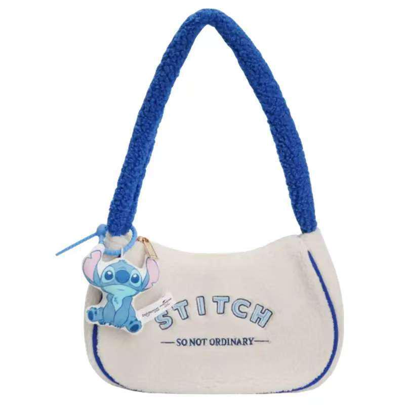 Dreamy Strawberry Bear Plush Shoulder Bag - Versatile Underarm Bag for Outings 25.5 x 7 x 15 cm
Dreamy Strawberry Bear Plush Shoulder Bag - Versatile Underarm Bag for Outings 25.5 x 7 x 15 cm