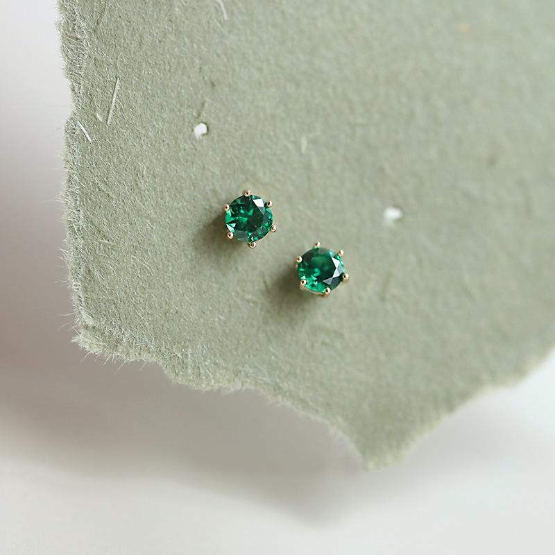 Mini 925 Sterling Silver Stud Earrings Six Prongs Set With Green Zircon All-match Simple Earrings for Women Jewelry Gold
Mini 925 Sterling Silver Stud Earrings Six Prongs Set With Green Zircon All-match Simple Earrings for Women Jewelry Gold