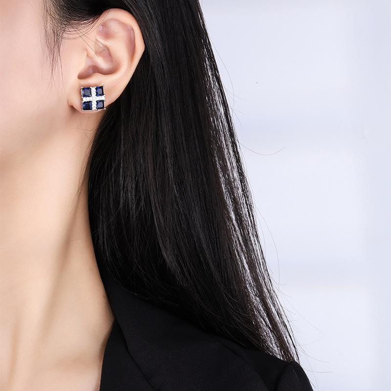 Color Treasure Earrings Noble Atmospheric Blue Corundum Earrings Celebrity Luxury Pink Diamond Stud Earrings Tide
Color Treasure Earrings Noble Atmospheric Blue Corundum Earrings Celebrity Luxury Pink Diamond Stud Earrings Tide