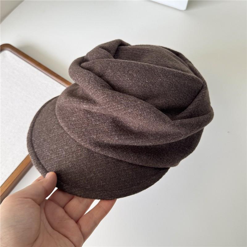 Новый нишевый дизайнерский стиль плиссированная кепка с козырьком для женщин мягкая и восковая удобная модная ретро и персонализированная шерстяная кепка газетчика M(56-58cm)
Новый нишевый дизайнерский стиль плиссированная кепка с козырьком для женщин мягкая и восковая удобная модная ретро и персонализированная шерстяная кепка газетчика M(56-58cm)