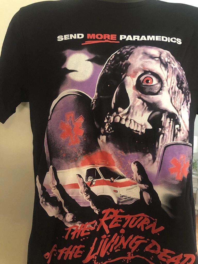 Return of The Living Dead - Send More Paramedics T-shirt XL
Return of The Living Dead - Send More Paramedics T-shirt XL