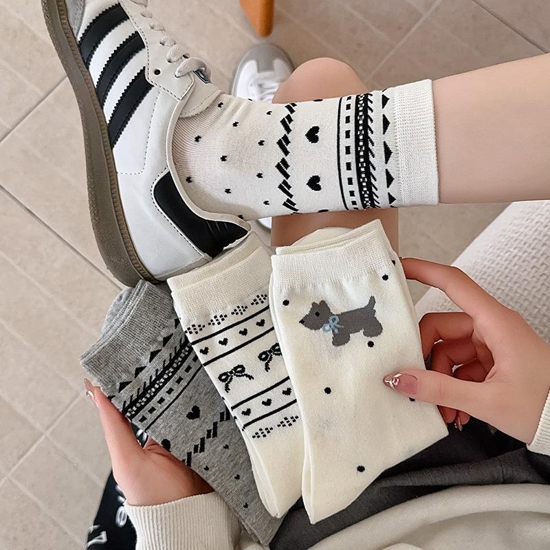 Spring and Summer, Sweat-absorbing and Breathable Women s Mid-calf Socks with Bows and Animal Patterns Are Simple and Versatile 1 pair
Spring and Summer, Sweat-absorbing and Breathable Women s Mid-calf Socks with Bows and Animal Patterns Are Simple and Versatile 1 pair
