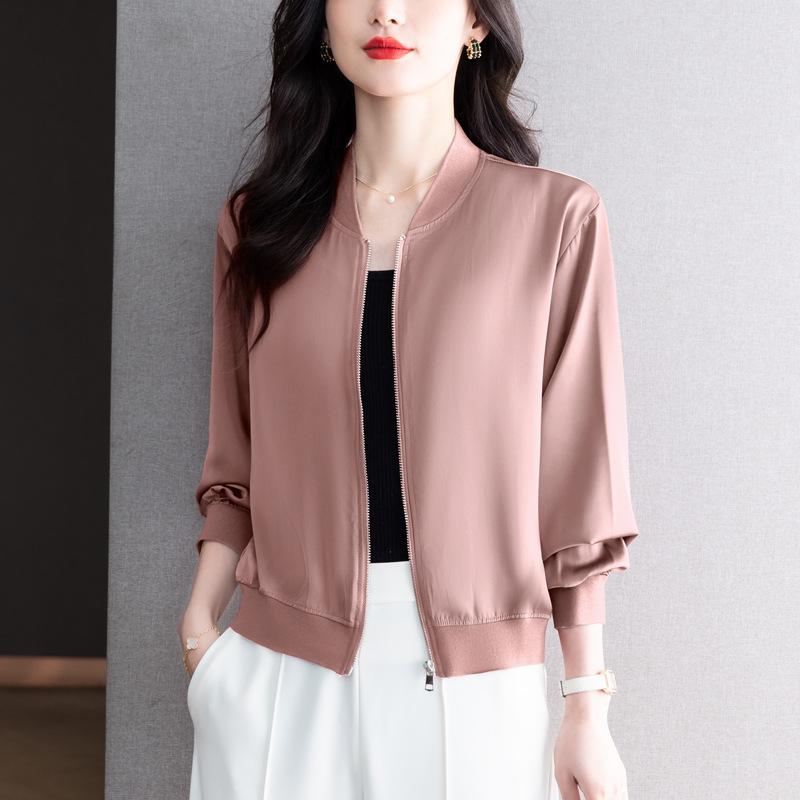 Ацетатный атласный бейсбольная форма весенний новый продукт повседневный свободный кардиган с длинными рукавами куртка короткая куртка женский топ 3XL
Ацетатный атласный бейсбольная форма весенний новый продукт повседневный свободный кардиган с длинными рукавами куртка короткая куртка женский топ 3XL