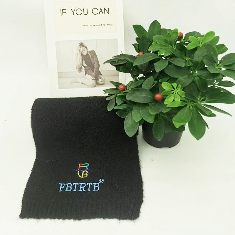 Осень и зима новый универсальный маленький шарф женский шерстяной вышитый узором вязаный маленький шарф теплый ветрозащитный шарф 165cm*20cm чёрный
Осень и зима новый универсальный маленький шарф женский шерстяной вышитый узором вязаный маленький шарф теплый ветрозащитный шарф 165cm*20cm чёрный