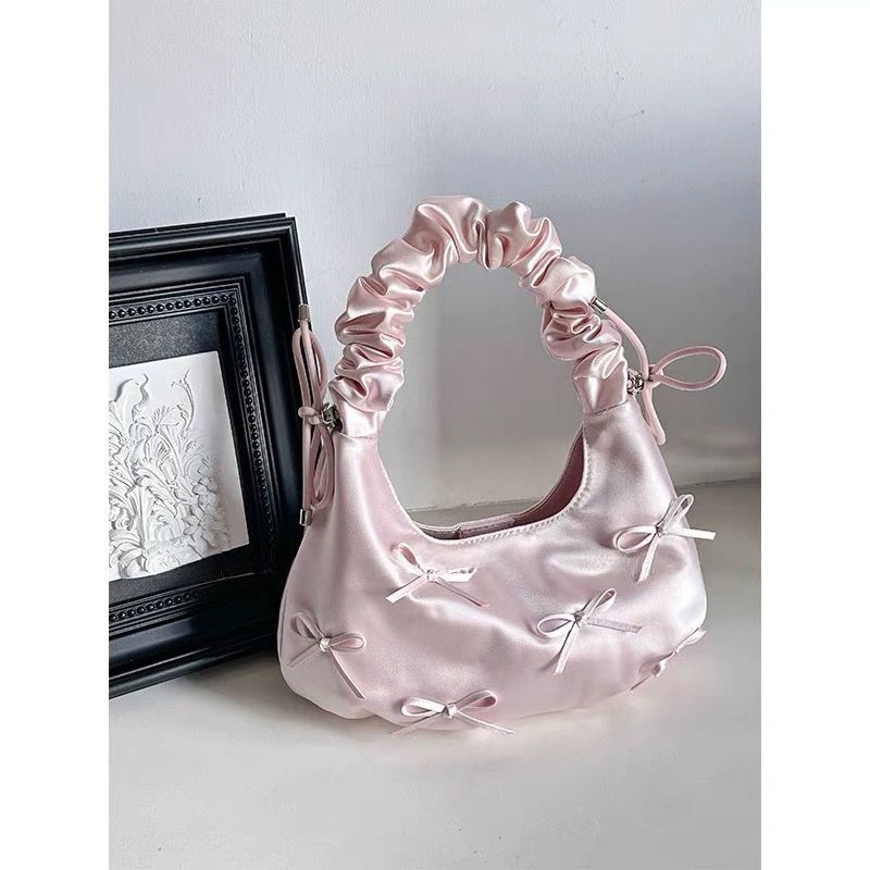 JIAERDI Sweet Cute Bow Y2k Crossbody Bags Women Hot Girls Ballet Style Handle Messenger Bag Ladies Fairy Core Hand Bag Aesthetic 34x20x11cm розовый
JIAERDI Sweet Cute Bow Y2k Crossbody Bags Women Hot Girls Ballet Style Handle Messenger Bag Ladies Fairy Core Hand Bag Aesthetic 34x20x11cm розовый