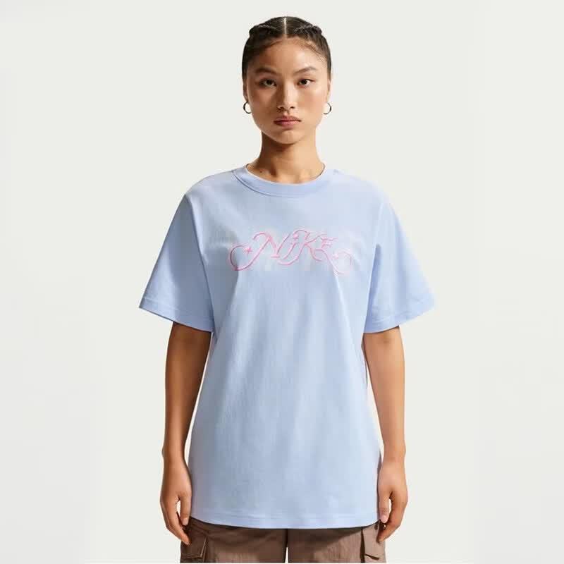 Nike Women s Short Sleeve Sports T-Shirt M
Nike Women s Short Sleeve Sports T-Shirt M