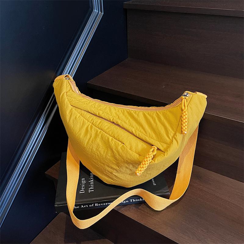 Ladies Large Capacity Casual Dumpling Bag Fashionable Cotton Shoulder Crossbody Bag for Women Stylish Personalized Women s Bag (30cm Max Length 50cm)
Ladies Large Capacity Casual Dumpling Bag Fashionable Cotton Shoulder Crossbody Bag for Women Stylish Personalized Women s Bag (30cm Max Length 50cm)