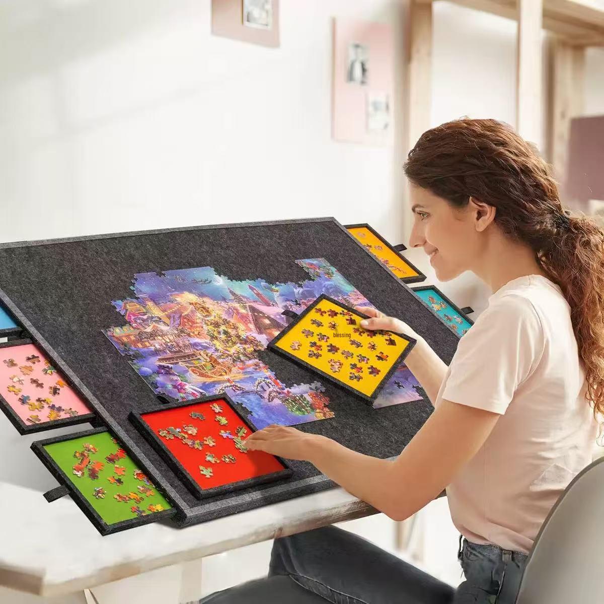 Foldable Felt Puzzle Board with 8 Drawers - Portable Stand for Adult & Kids Puzzle Sorting 108x80x3.8 cm черный серый
Foldable Felt Puzzle Board with 8 Drawers - Portable Stand for Adult & Kids Puzzle Sorting 108x80x3.8 cm черный серый