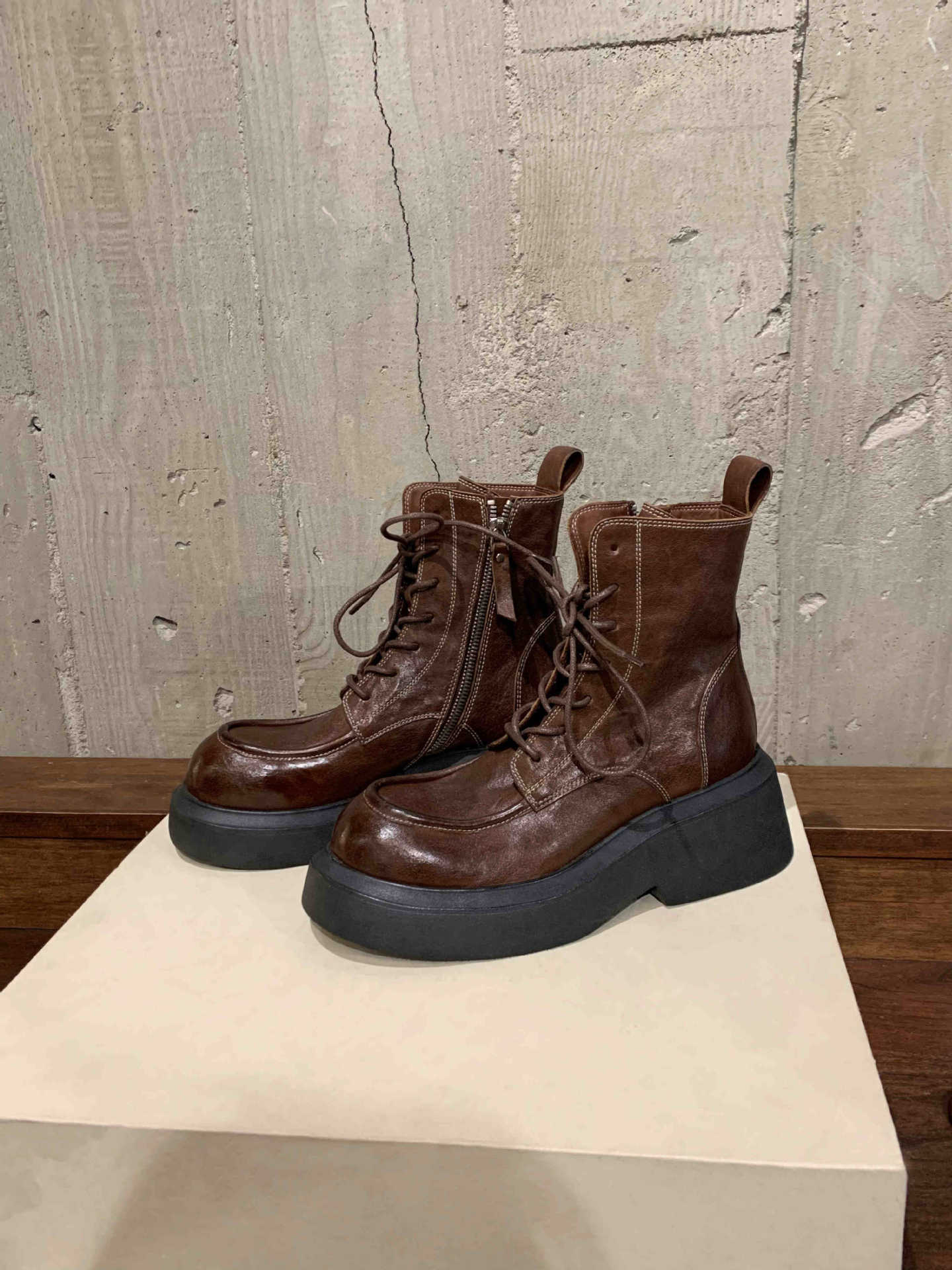 Grape mom studiolee Sicilian sunset~ round head thick-soled lace-up Martin boots women s thick heel short boots women s horse 40
Grape mom studiolee Sicilian sunset~ round head thick-soled lace-up Martin boots women s thick heel short boots women s horse 40