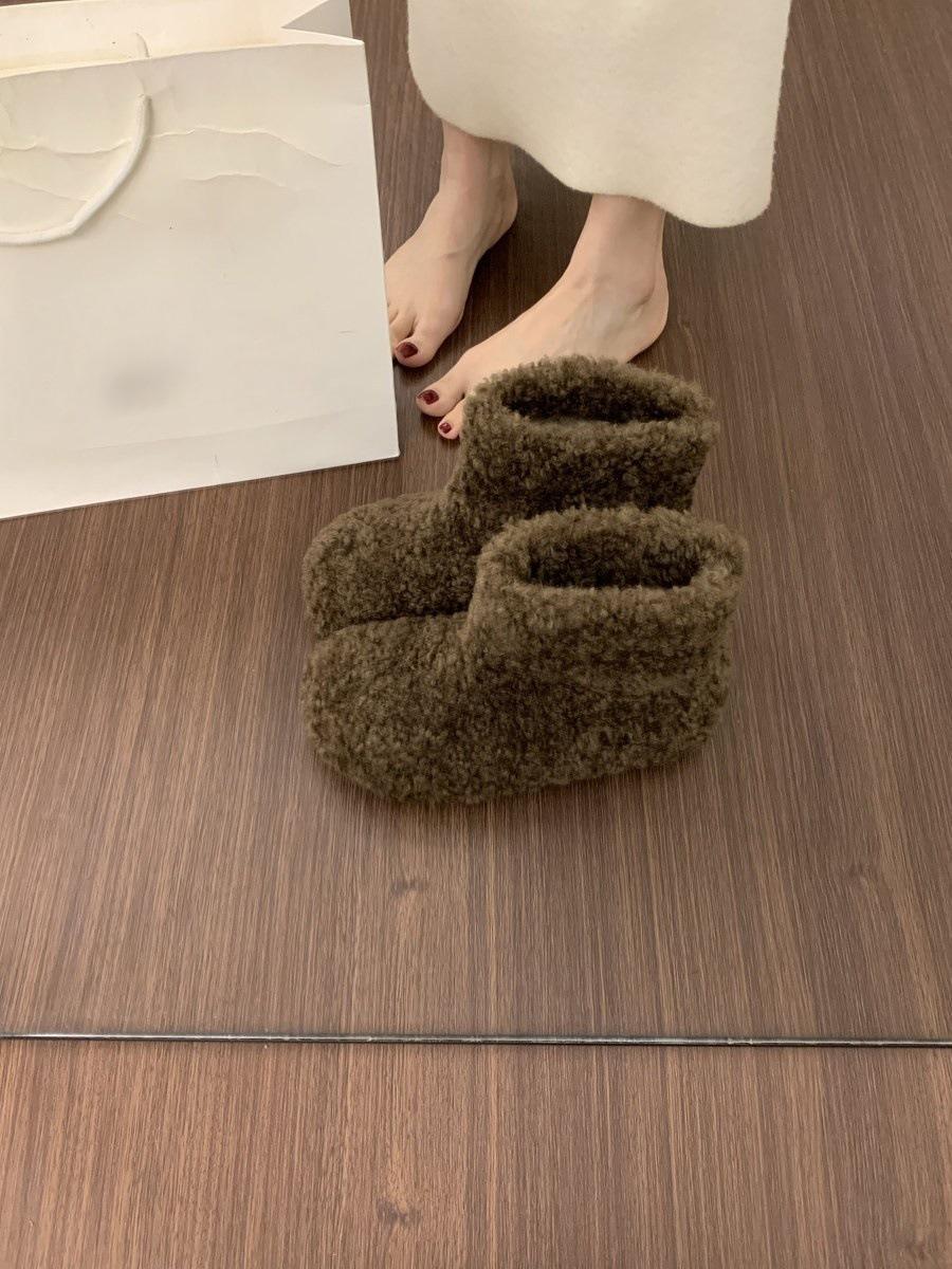 Fleece warm fluffy shoes outer wear 2025 winter short boots thickened snow boots heater cotton shoes 39 кавовий
Fleece warm fluffy shoes outer wear 2025 winter short boots thickened snow boots heater cotton shoes 39 кавовий