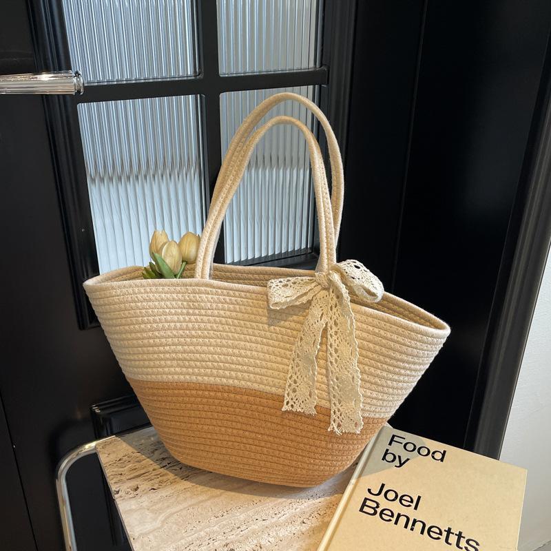 Women s bag summer high-end underarm bag new large-capacity woven bag fashionable and simple shoulder vegetable basket bag хакі
Women s bag summer high-end underarm bag new large-capacity woven bag fashionable and simple shoulder vegetable basket bag хакі
