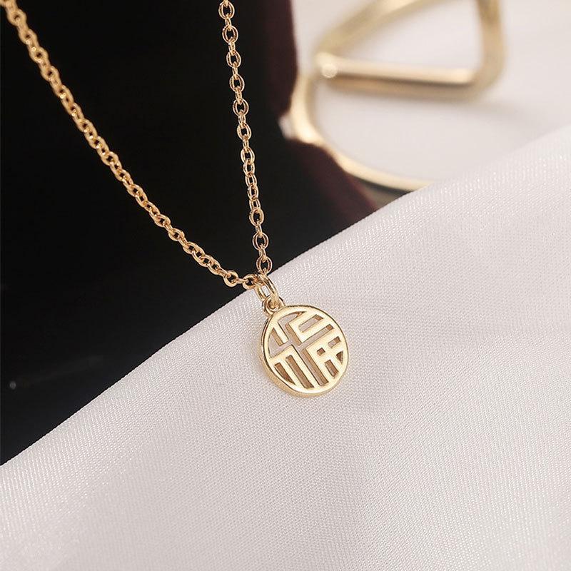Fuzi Necklace for Women Summer Design and Fashion Fu Brand Simple Collarbone Chain New Style
Fuzi Necklace for Women Summer Design and Fashion Fu Brand Simple Collarbone Chain New Style
