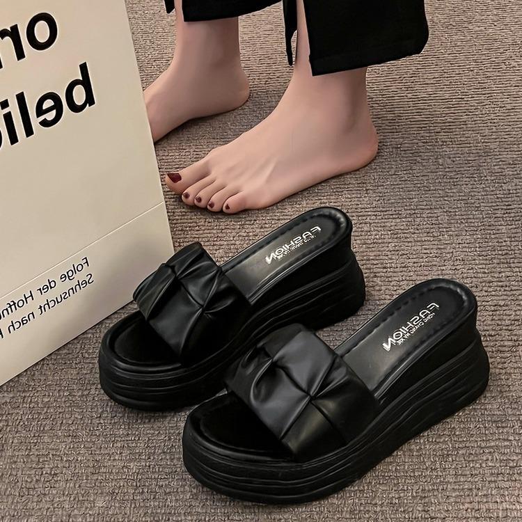 Wedge heel slippers women s summer wear new open-toe one-word drag thick-soled heightening fashion high-heeled sandals 35
Wedge heel slippers women s summer wear new open-toe one-word drag thick-soled heightening fashion high-heeled sandals 35