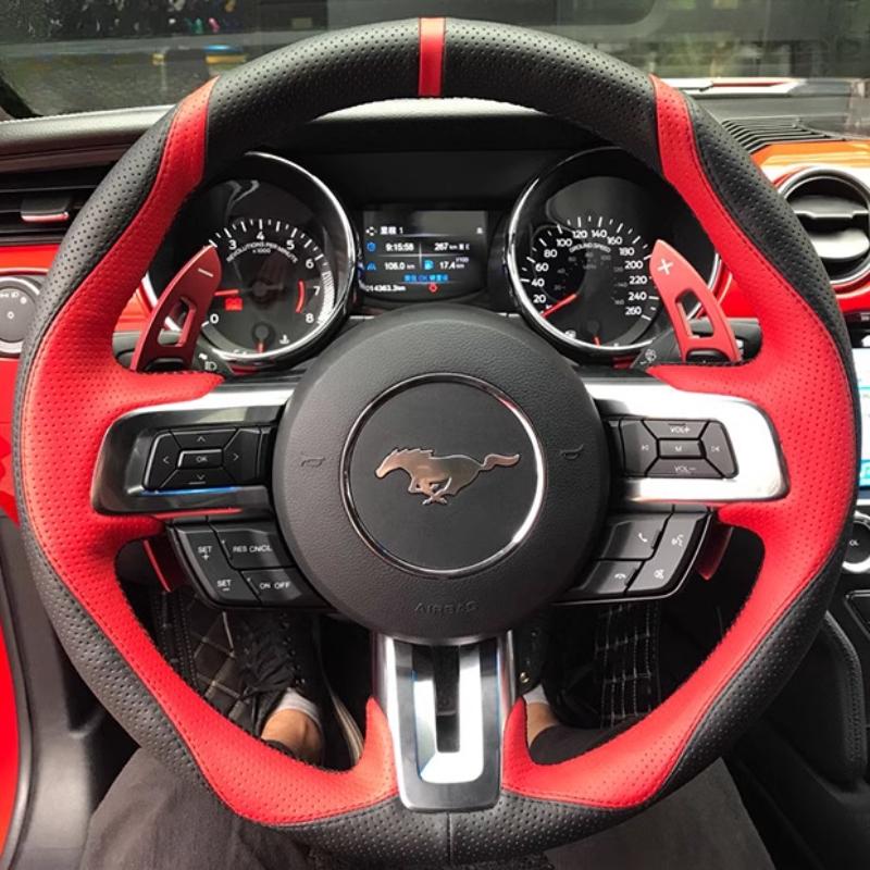 Для Ford Mustang Mustang GT 2015- Ручная прошивка Нескользящий Черный с красными перфорациями Кожаный чехол на руль автомобиля 1
Для Ford Mustang Mustang GT 2015- Ручная прошивка Нескользящий Черный с красными перфорациями Кожаный чехол на руль автомобиля 1