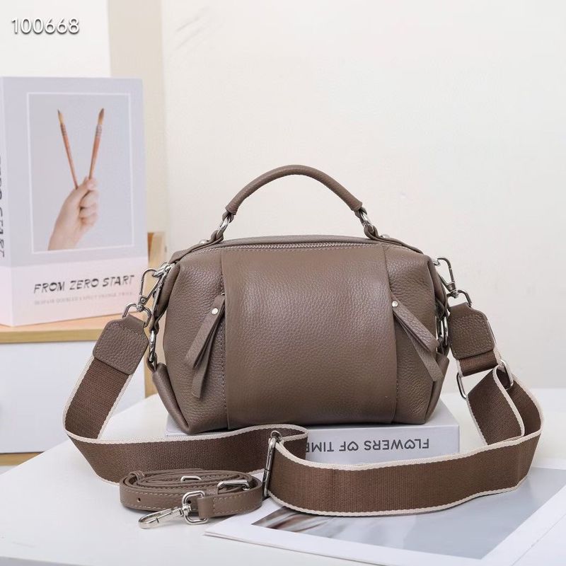 Boston Queen Fashion Soft Leather One-Shoulder Handbag Elephant Gray
Boston Queen Fashion Soft Leather One-Shoulder Handbag Elephant Gray