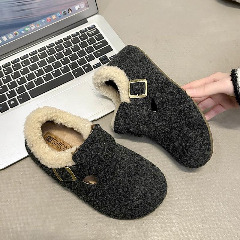Autumn and winter velvet new one-pedal women s shoes fluffy shoes all-inclusive warm snow boots cotton shoes 35
Autumn and winter velvet new one-pedal women s shoes fluffy shoes all-inclusive warm snow boots cotton shoes 35