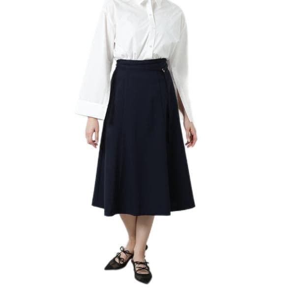 Тропический юбочный костюм Jill by Jill Stuart (Цвет, доступный только в интернете: Черный, темно-синий)
Тропический юбочный костюм Jill by Jill Stuart (Цвет, доступный только в интернете: Черный, темно-синий)