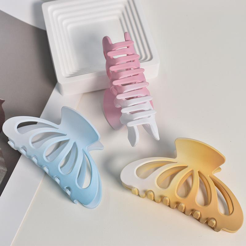 Gradient grip clip Simple shark clip hair clip back head girly pumpkin clip hair clip
Gradient grip clip Simple shark clip hair clip back head girly pumpkin clip hair clip