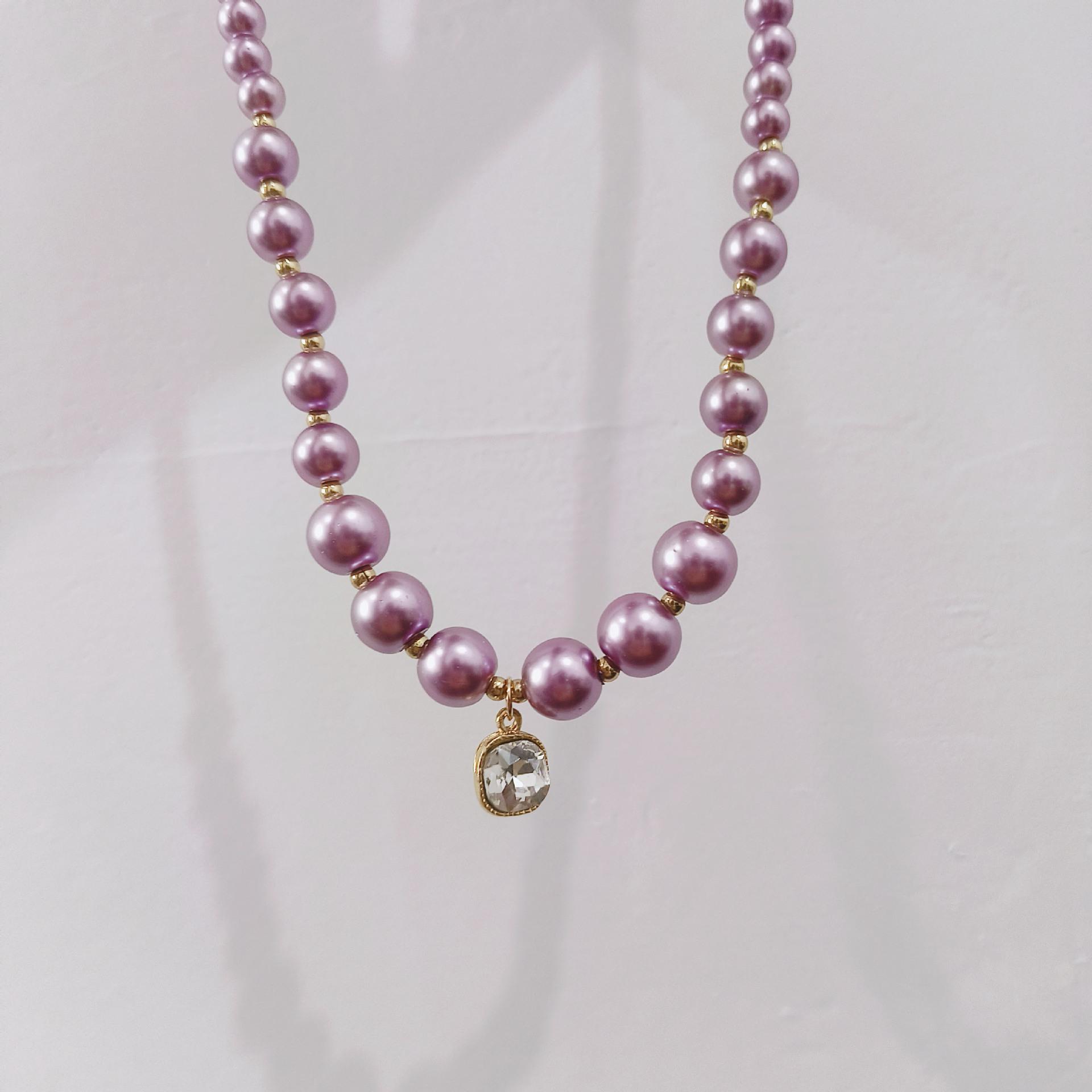 Purple Pearl Necklace Light Luxury High-End Style Simple Versatile Sugar Cube Pendant Collarbone Chain Temperament Elegant And Fashionable
Purple Pearl Necklace Light Luxury High-End Style Simple Versatile Sugar Cube Pendant Collarbone Chain Temperament Elegant And Fashionable