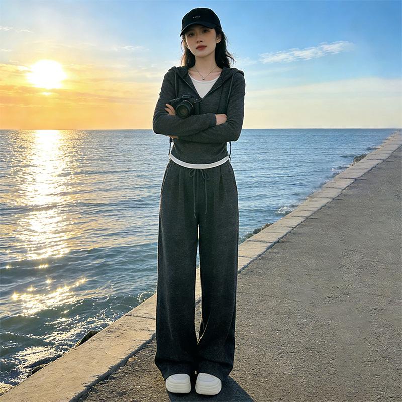 Niche Design Women s Spring Chic Color Block Two-Piece Hooded Top & Wide-Leg Pants Set Small
Niche Design Women s Spring Chic Color Block Two-Piece Hooded Top & Wide-Leg Pants Set Small
