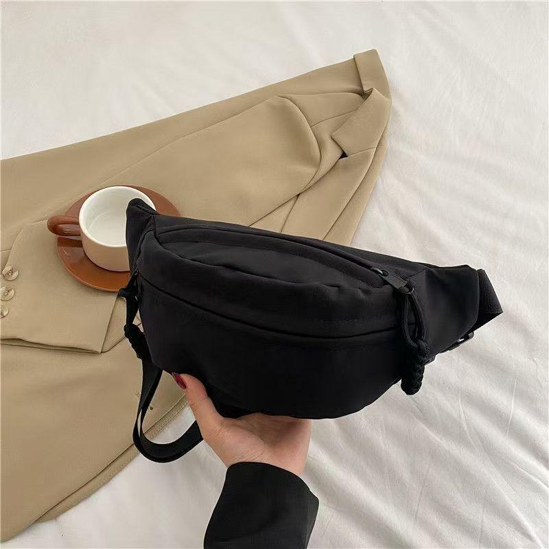 Large capacity new breast bag women s simple casual ins messenger bag student sports versatile travel mobile phone fanny pack чорний
Large capacity new breast bag women s simple casual ins messenger bag student sports versatile travel mobile phone fanny pack чорний