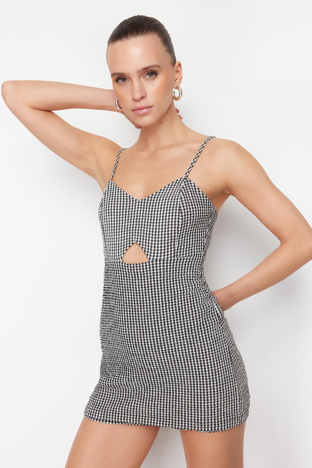 Women s Fashion New Jumpsuit Black Checkered Window Detailed Strappy Mini Woven Jumpsuit XS рожевий
Women s Fashion New Jumpsuit Black Checkered Window Detailed Strappy Mini Woven Jumpsuit XS рожевий