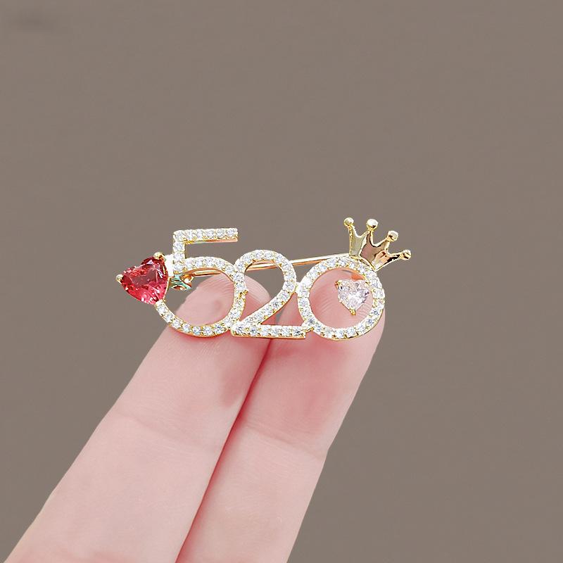 520 brooch Qixi Festival anti-light pin female delicate couple gift Japanese and Korean high sense Valentine s Day collar brooch
520 brooch Qixi Festival anti-light pin female delicate couple gift Japanese and Korean high sense Valentine s Day collar brooch