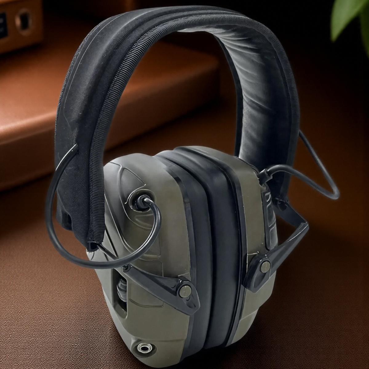Outdoor Tactical Electronic Shooting Earmuffs Noise Cancelling Headphones Amplified Hearing Protection Foldable Ear Protection зелений
Outdoor Tactical Electronic Shooting Earmuffs Noise Cancelling Headphones Amplified Hearing Protection Foldable Ear Protection зелений