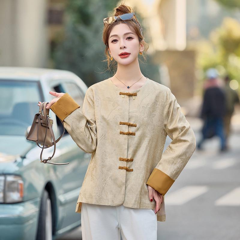 2025 Spring Elegant Chinese Style Jacquard Frog Button Outerwear with Color Block and Turn-up Sleeves M (90-110 lbs)
2025 Spring Elegant Chinese Style Jacquard Frog Button Outerwear with Color Block and Turn-up Sleeves M (90-110 lbs)