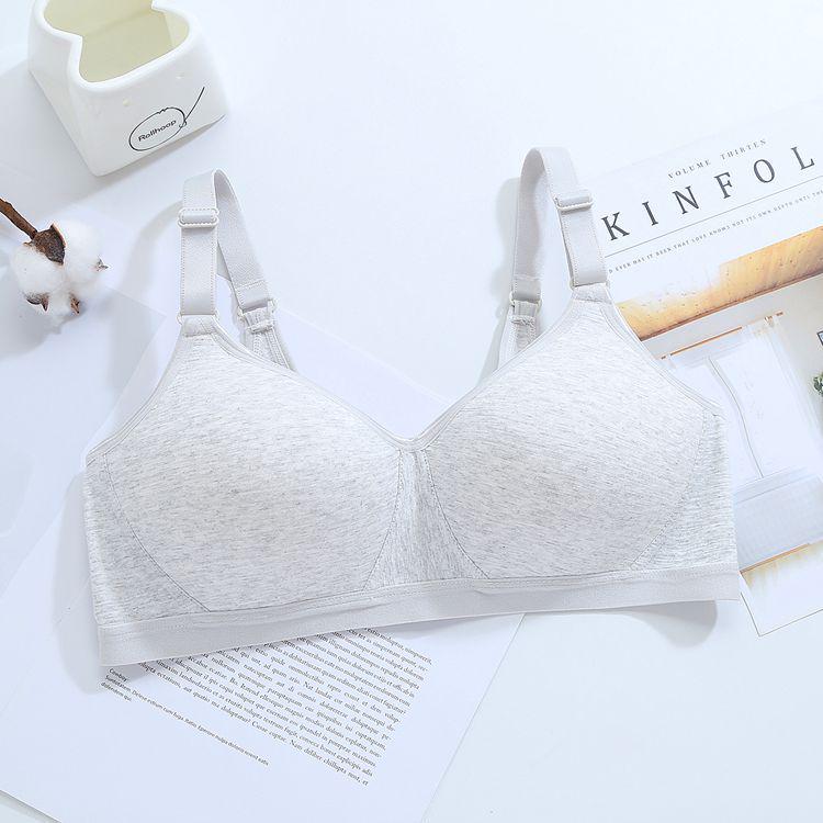 Comfortable Wire-Free Molded Cup Bra for Middle-Aged and Elderly Moms 100B сірий колір
Comfortable Wire-Free Molded Cup Bra for Middle-Aged and Elderly Moms 100B сірий колір