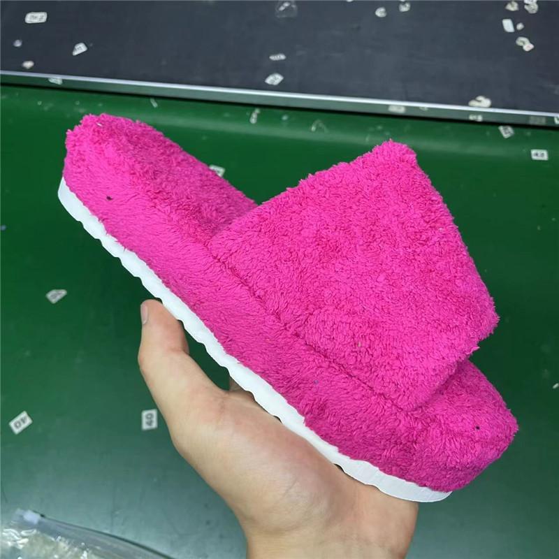 2024 Women New Luxury Brand One-word Thick-soled Warm Furry Women s Shoes Embossed Cotton Drag Outdoor All-match Casual Slippers 35 чорний
2024 Women New Luxury Brand One-word Thick-soled Warm Furry Women s Shoes Embossed Cotton Drag Outdoor All-match Casual Slippers 35 чорний