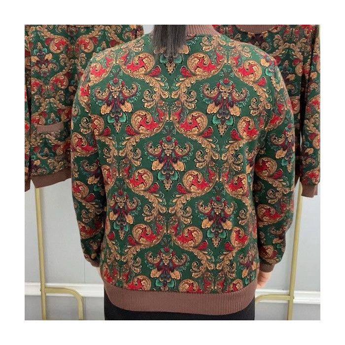 Compound imitation super velvet thickened autumn and winter warm thread hem pocket top middle-aged and elderly mother bottoming shirt t 5XL червоний
Compound imitation super velvet thickened autumn and winter warm thread hem pocket top middle-aged and elderly mother bottoming shirt t 5XL червоний