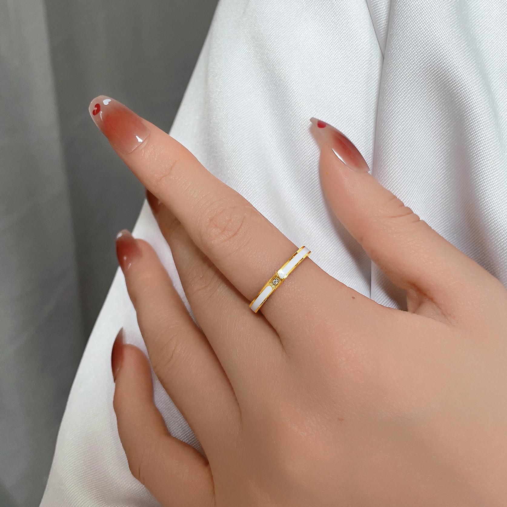 Элегантное кольцо с эпоксидной смолой и бриллиантами, покрытое 18-каратным золотом — модный, не выцветающий, роскошный женский аксессуар в японском и корейском стиле Size 10
Элегантное кольцо с эпоксидной смолой и бриллиантами, покрытое 18-каратным золотом — модный, не выцветающий, роскошный женский аксессуар в японском и корейском стиле Size 10