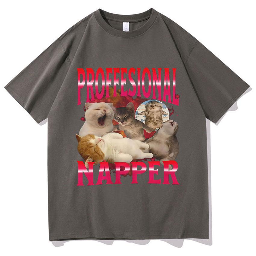 Professional Napper Fun Cat Lover T-shirt Fashion Oversized Clothing Harajuku 2026 Summer Printed T-shirt for Men and Women 4XL темно-сірий колір
Professional Napper Fun Cat Lover T-shirt Fashion Oversized Clothing Harajuku 2026 Summer Printed T-shirt for Men and Women 4XL темно-сірий колір