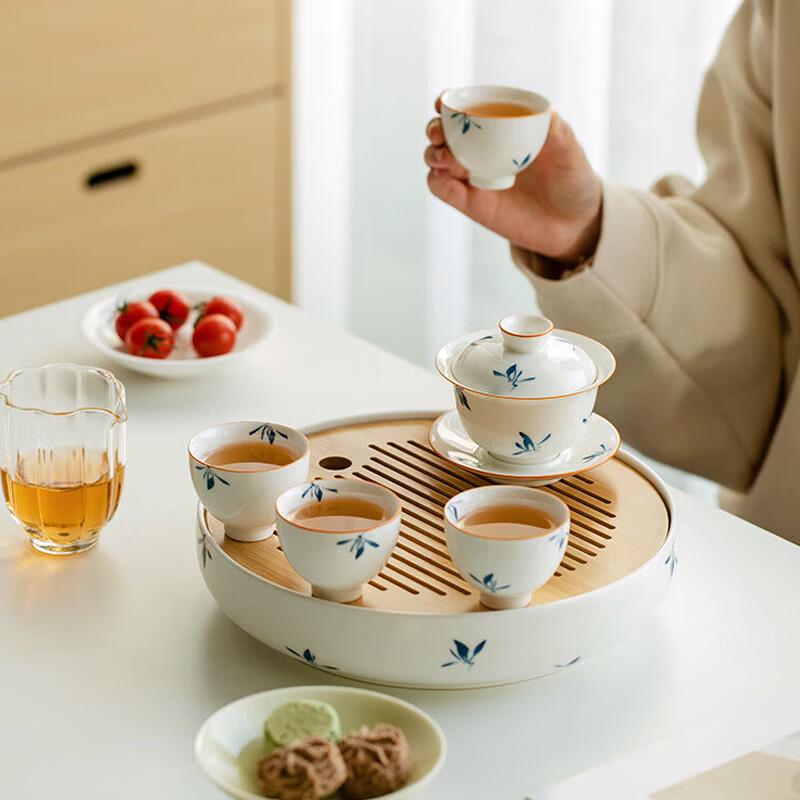 Tao Ding Xuan Ceramic Butterfly Orchid Kung Fu Tea Set
Tao Ding Xuan Ceramic Butterfly Orchid Kung Fu Tea Set