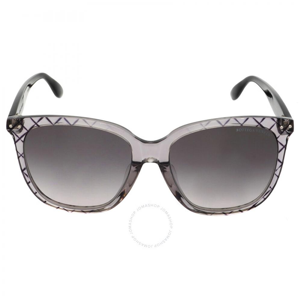 Серые женские солнцезащитные очки Bottega Veneta Butterfly BV0252SA 001 55 
Серые женские солнцезащитные очки Bottega Veneta Butterfly BV0252SA 001 55