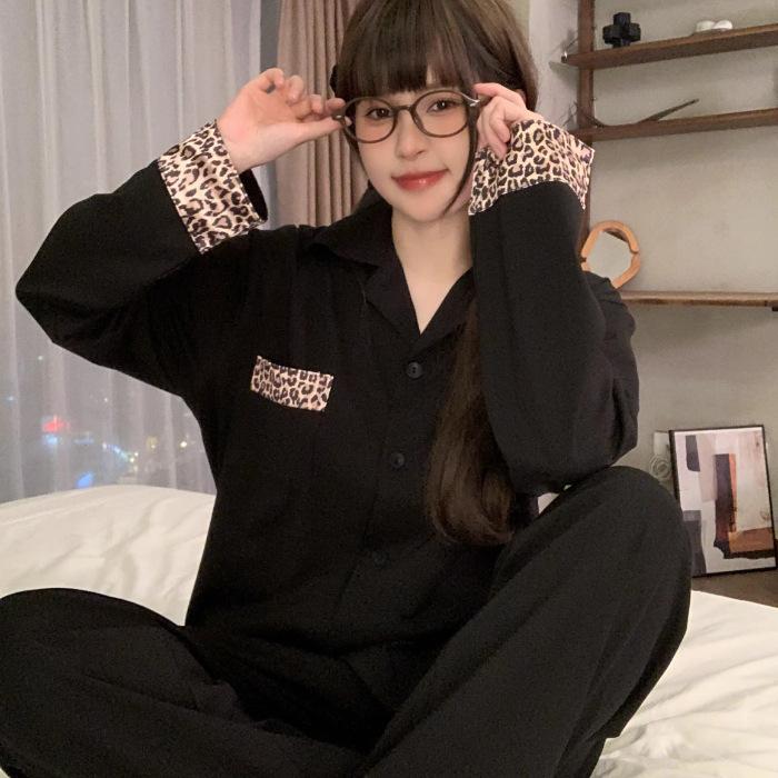 Leopard print ice and snow silk pajamas women s long-sleeved cardigan ice silk Internet celebrities can wear Korean version of loungewear suit XL
Leopard print ice and snow silk pajamas women s long-sleeved cardigan ice silk Internet celebrities can wear Korean version of loungewear suit XL