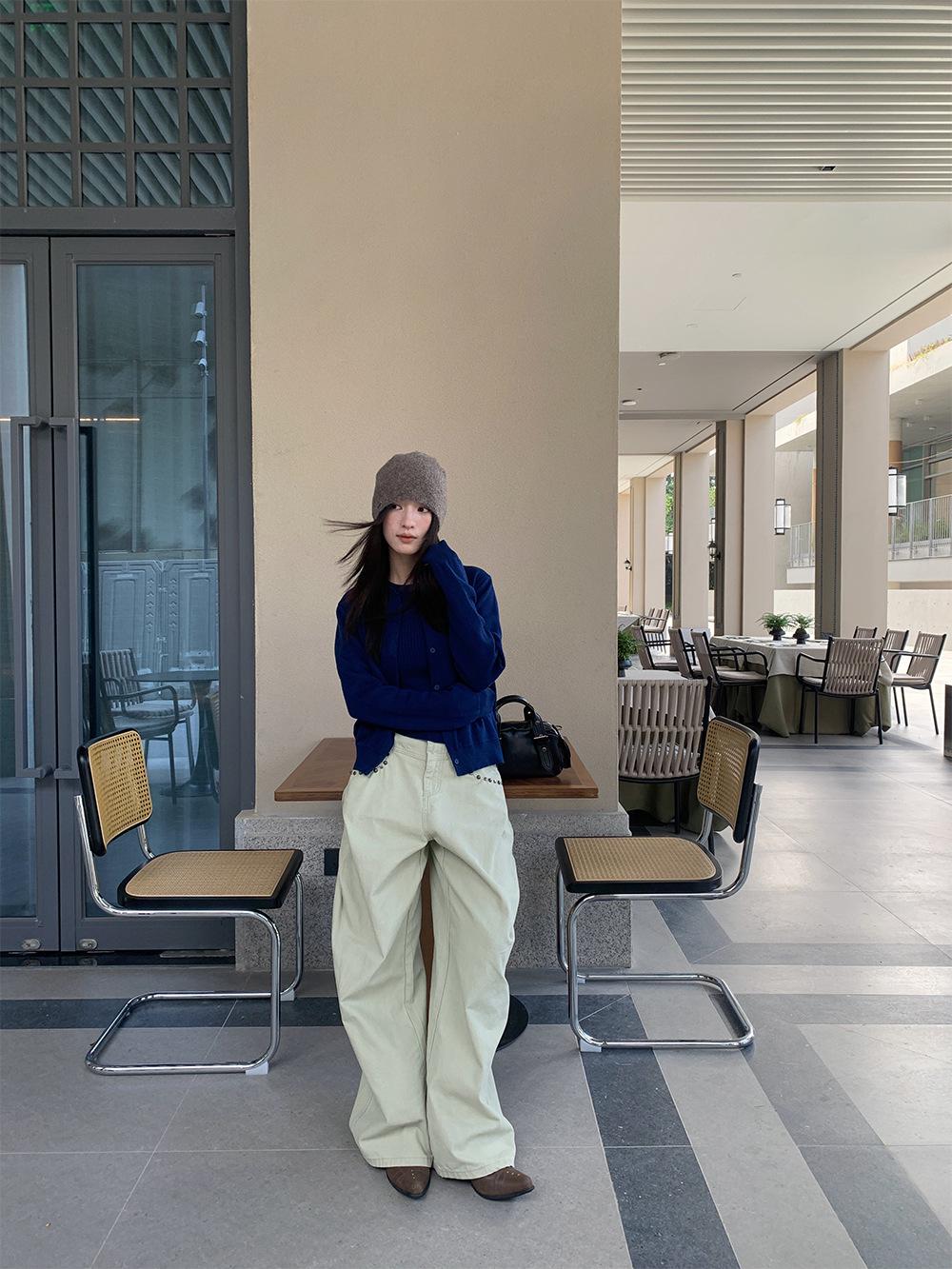 Yuyi 2025 Rivet Wide-Leg Jeans: Women s Loose Fit, Double Waist Straight Pants for Autumn/Winter. Medium зеленого кольору хакі
Yuyi 2025 Rivet Wide-Leg Jeans: Women s Loose Fit, Double Waist Straight Pants for Autumn/Winter. Medium зеленого кольору хакі