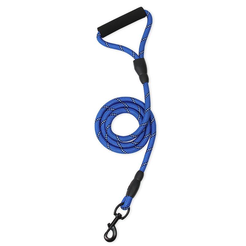 Reflective Nylon Dog Lead With Durable Construction For Daily Outdoor Walks синий
Reflective Nylon Dog Lead With Durable Construction For Daily Outdoor Walks синий