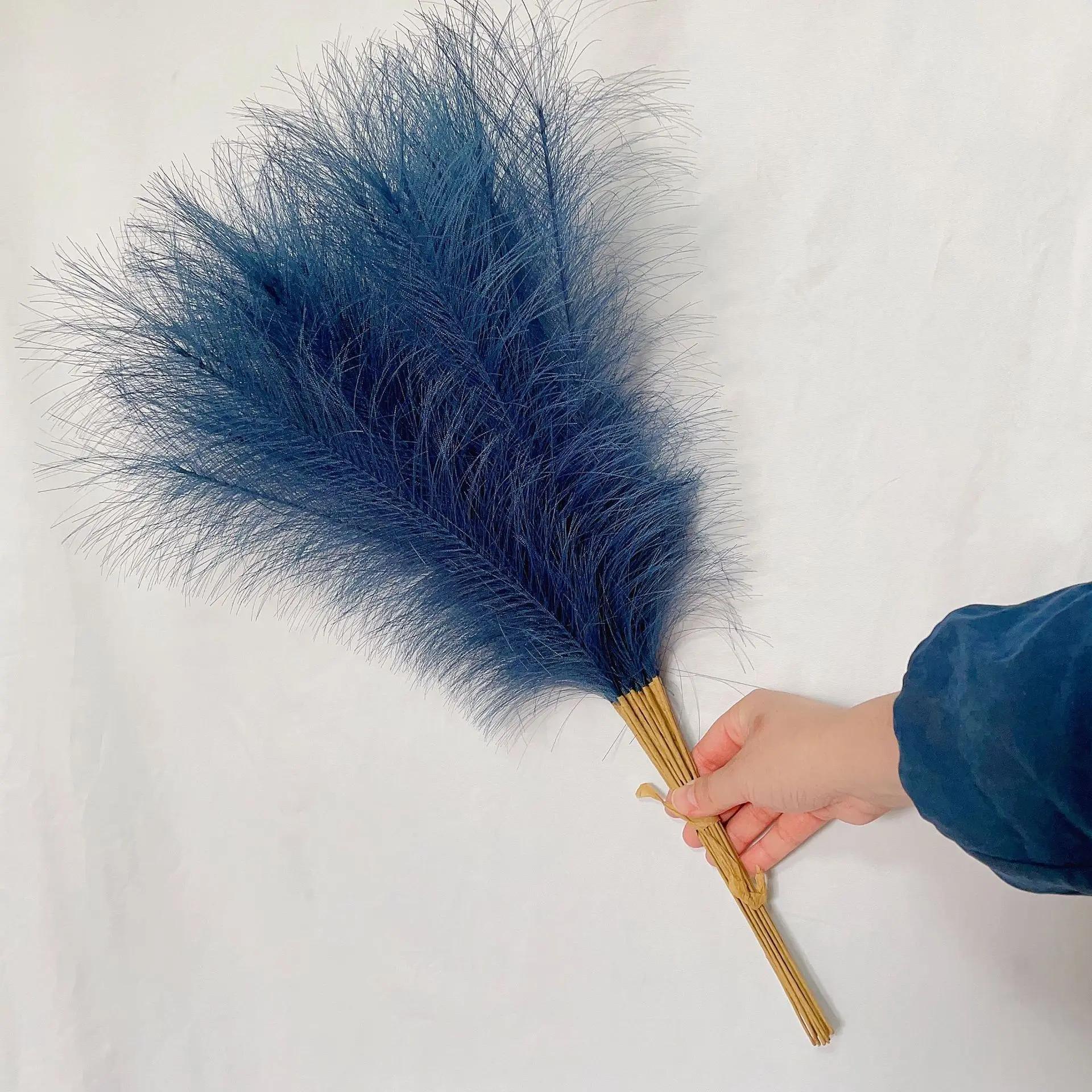 55CM Pampas Grass INS Style Reed Artificial Flower Photography Props High Quality Fake Plants For Home, Bedroom Decoration (Dark Blue,1 PC) темно-синього кольору
55CM Pampas Grass INS Style Reed Artificial Flower Photography Props High Quality Fake Plants For Home, Bedroom Decoration (Dark Blue,1 PC) темно-синього кольору