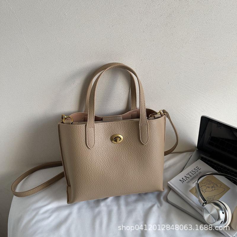 2025 new retro niche design crossbody bucket bag fashionable versatile single shoulder portable retro vegetable basket bag trendy хакі
2025 new retro niche design crossbody bucket bag fashionable versatile single shoulder portable retro vegetable basket bag trendy хакі