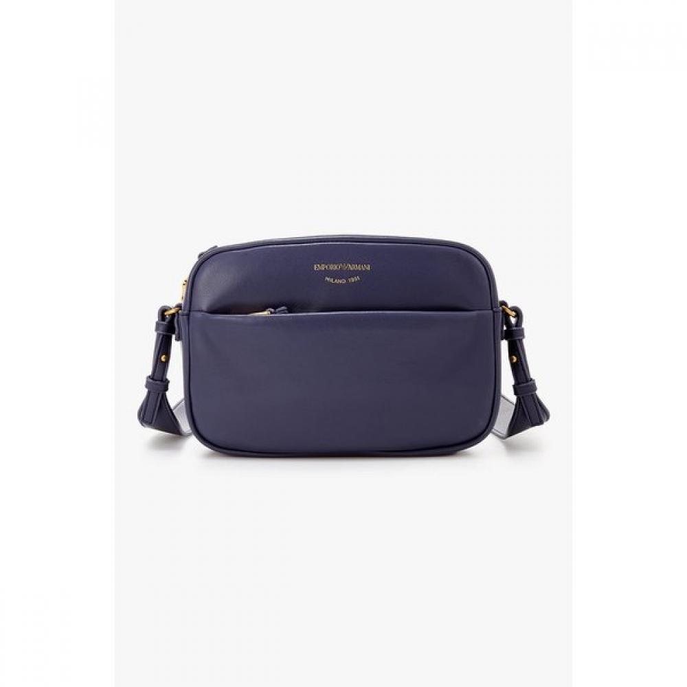 Emporio Armani Women S Soft Leather Camera Bag A525332516 TU
Emporio Armani Women S Soft Leather Camera Bag A525332516 TU