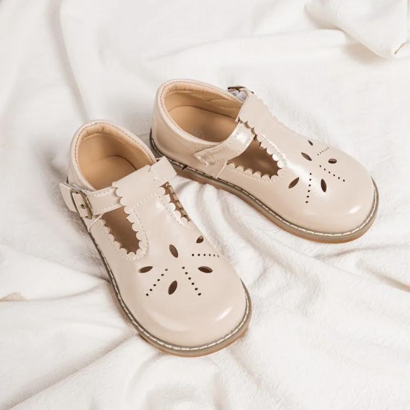 Fashion Children Leather Shoes Classic Trend Little Girls Simple Causal Shoes T-strap Versatile Kids Hollow-out Flat Shoes Soft 24 бежевий
Fashion Children Leather Shoes Classic Trend Little Girls Simple Causal Shoes T-strap Versatile Kids Hollow-out Flat Shoes Soft 24 бежевий