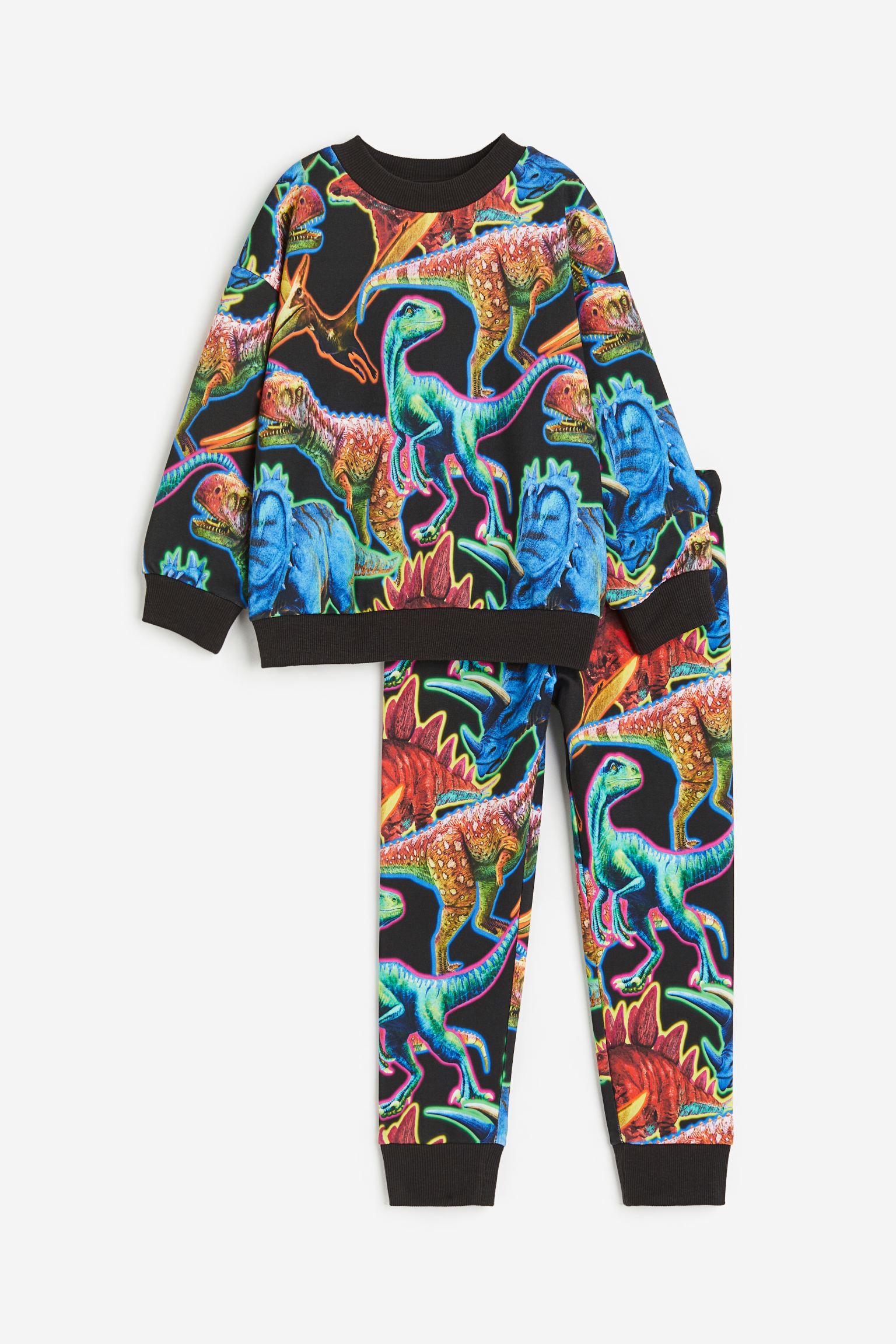 комплект из двух толстовок 
комплект из двух толстовок