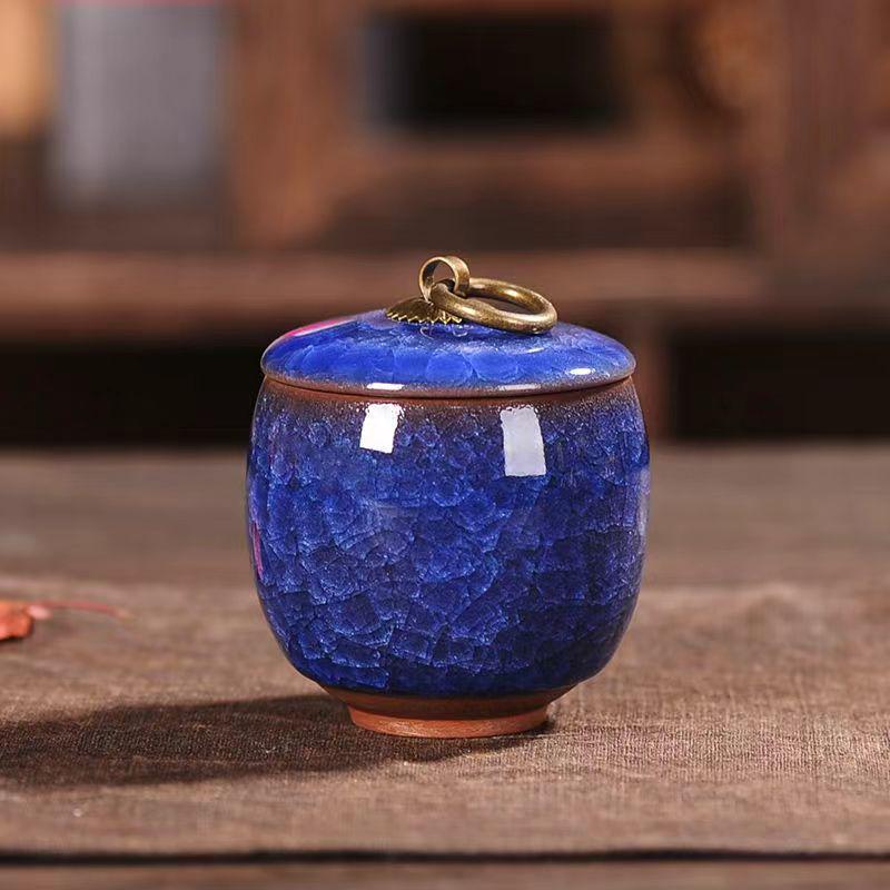 Портативная белая керамическая банка для чая с кракелюрной глазурью
Портативная белая керамическая банка для чая с кракелюрной глазурью