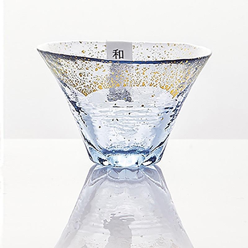Japanese Oriental 80ml Handmade Sake Glass Cup with Gold Foil Mount Fuji Cherry Blossom Design for Cold Wine And Small Te 50ml синий
Japanese Oriental 80ml Handmade Sake Glass Cup with Gold Foil Mount Fuji Cherry Blossom Design for Cold Wine And Small Te 50ml синий