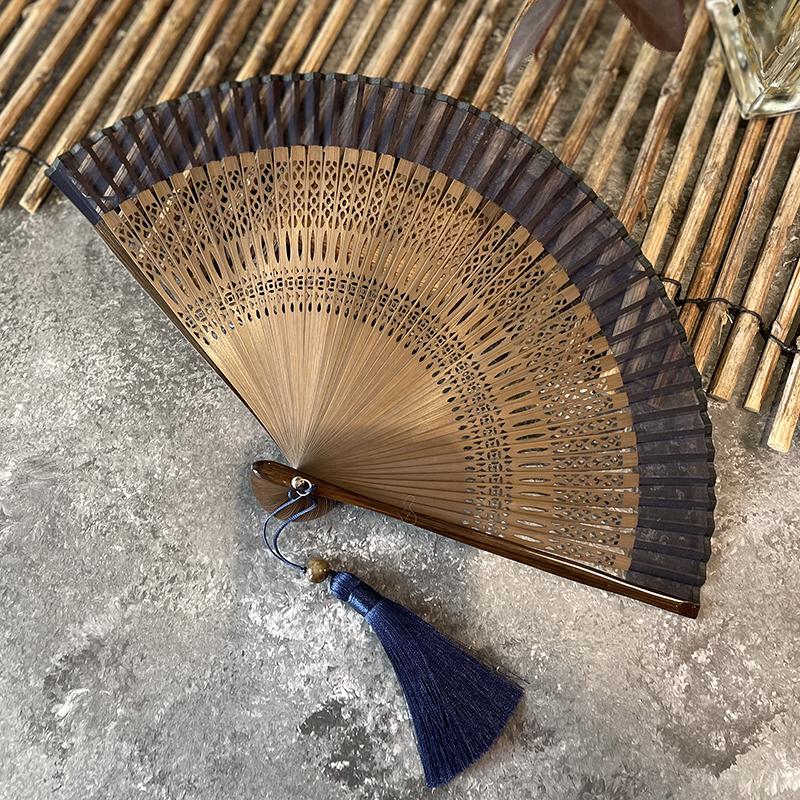 Chinese Style Customized Pre-sale Folding Fan Portable Mini Folding Fan Clothing Matching Tools Home Decoration Bamboo Fan Bone
Chinese Style Customized Pre-sale Folding Fan Portable Mini Folding Fan Clothing Matching Tools Home Decoration Bamboo Fan Bone