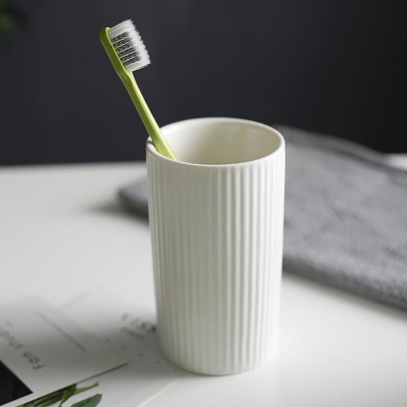 Shangqi Striped Ceramic Mug
Shangqi Striped Ceramic Mug