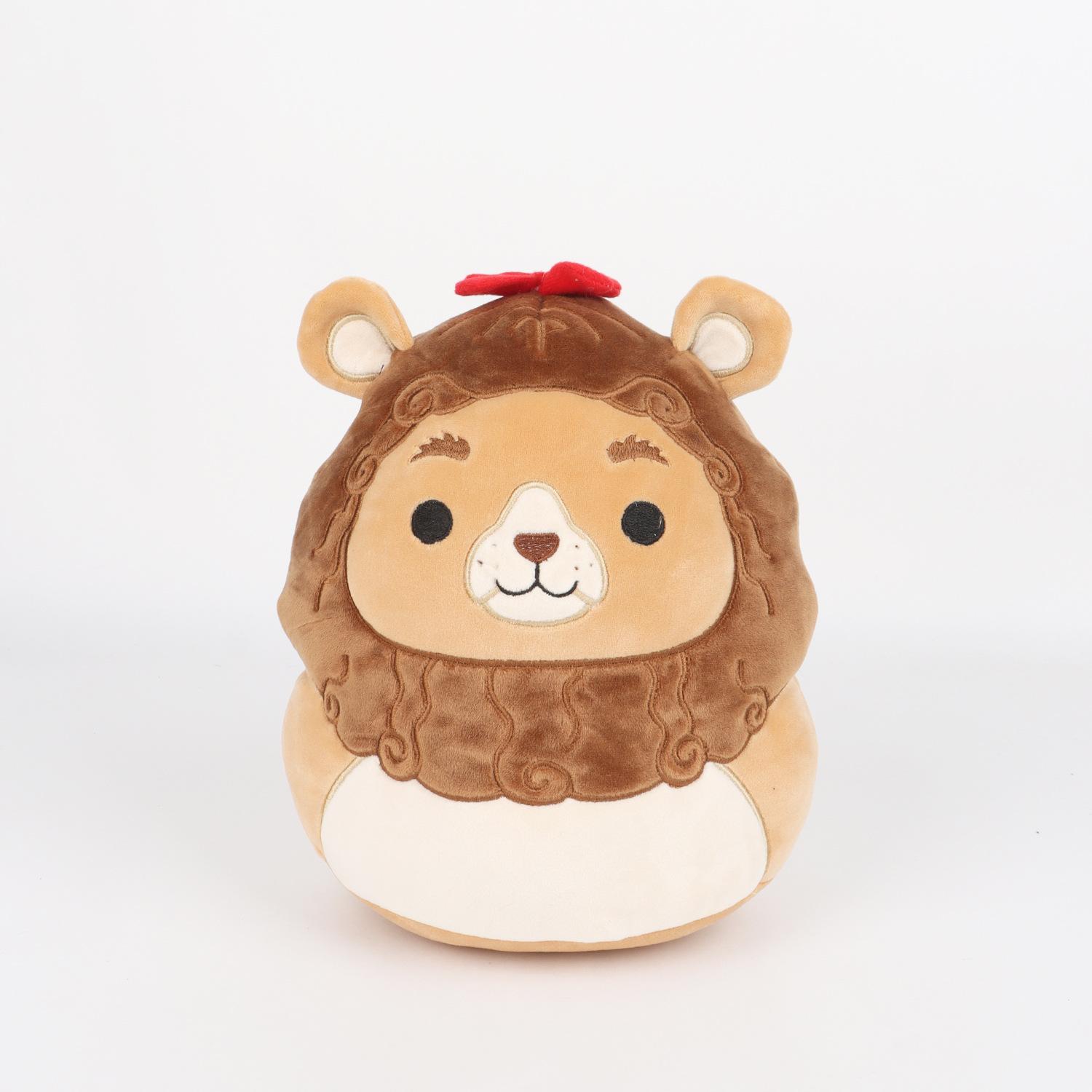 Cute Movie Characters Plush Pillow Lion Scarecrow Round Huggable Stuffed Dolls Super Soft Kawaii Anime Cushion Gift for Fans 23cm
Cute Movie Characters Plush Pillow Lion Scarecrow Round Huggable Stuffed Dolls Super Soft Kawaii Anime Cushion Gift for Fans 23cm